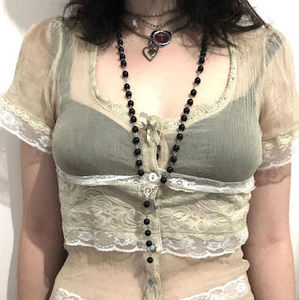 Meet your Posher, Awmia